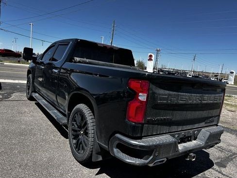 Used 2023 Chevrolet Silverado 1500 RST AWD/4WD image 3