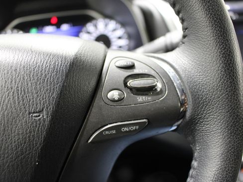 Used 2023 Nissan Murano SV AWD/4WD image 12