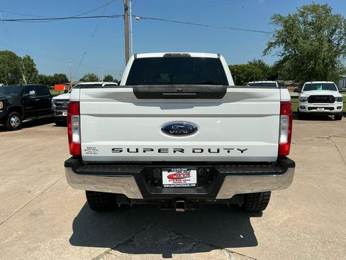 Used 2019 Ford F250 XLT w/ Snow Plow Prep Package AWD/4WD image 7