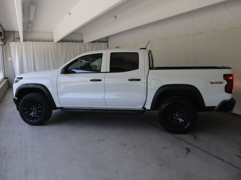 Used 2024 Chevrolet Colorado Trail Boss w/ Advanced Trailering Package AWD/4WD image 21