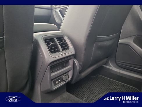 Used 2020 Volkswagen Tiguan SEL image 31