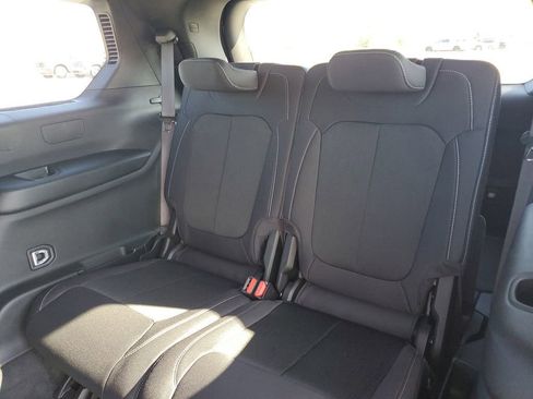 New 2025 Jeep Grand Cherokee L Laredo image 10