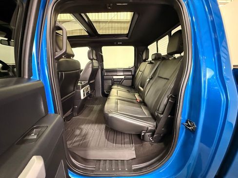 Used 2019 Ford F150 Lariat w/ Equipment Group 502A Luxury AWD/4WD image 16