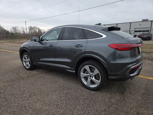 Used 2025 Audi Q5 Premium Plus w/ Premium Plus image 3