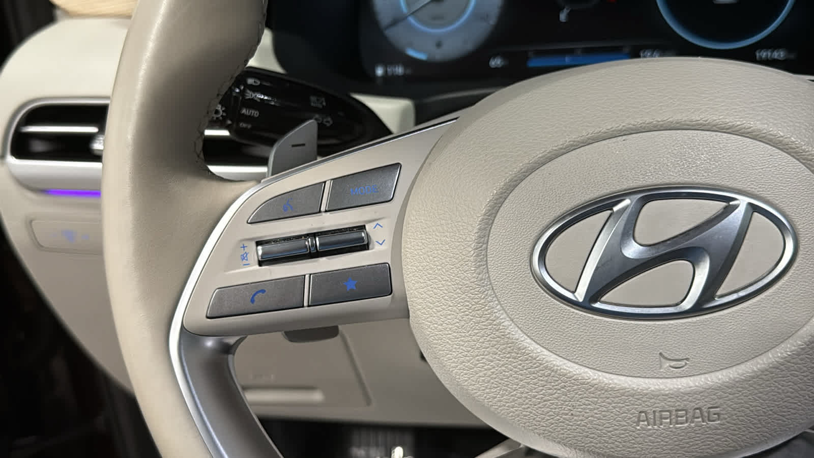 Used 2024 Hyundai Palisade Limited AWD/4WD image 12