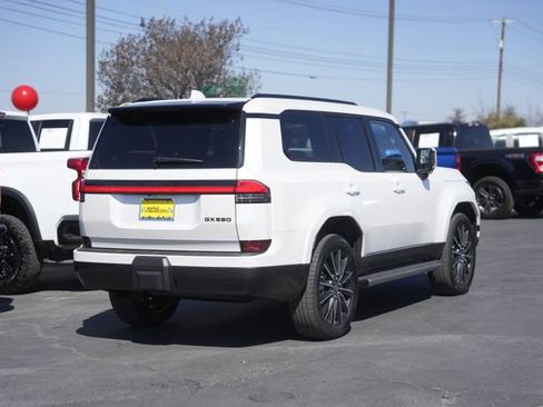 Used 2025 Lexus GX 550 w/ Cold Area Package image 6