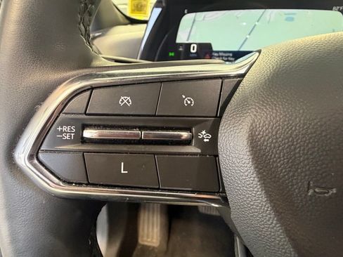 Used 2025 Chevrolet Equinox LT w/ Convenience Package II FWD image 40