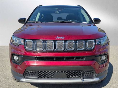 Used 2022 Jeep Compass Limited w/ Sun and Sound Group AWD/4WD image 8