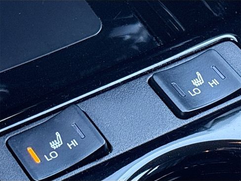 Used 2020 Toyota Prius Prime Limited image 20