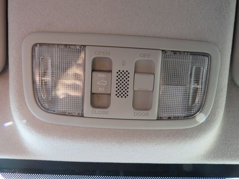 Used 2015 Honda Fit EX-L image 27