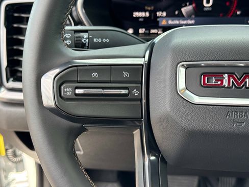 Used 2026 GMC Canyon AT4 AWD/4WD image 31