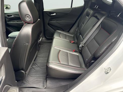 Used 2023 Chevrolet Equinox RS w/ RS Leather Package AWD/4WD image 9