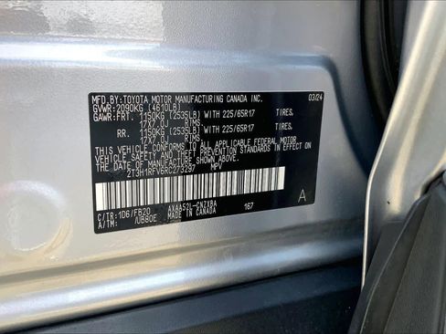 Used 2024 Toyota RAV4 LE FWD image 33