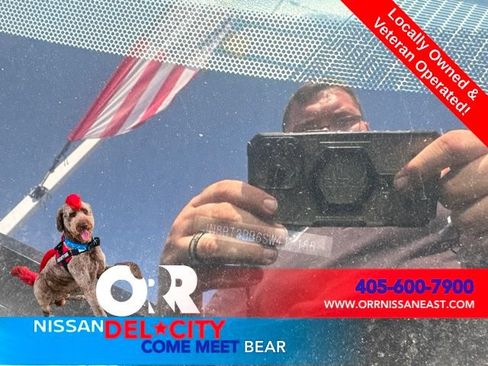 Used 2025 Nissan Rogue SV AWD/4WD image 2