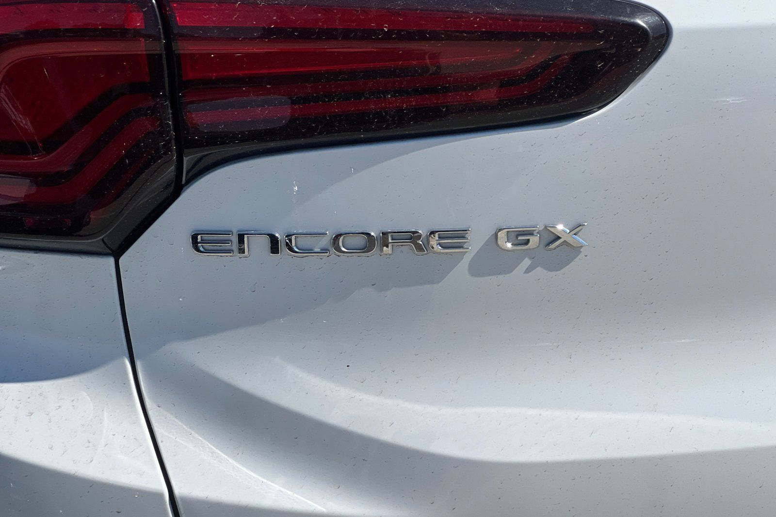 Used 2024 Buick Encore GX Sport Touring FWD image 38