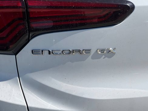 Used 2024 Buick Encore GX Sport Touring FWD image 38