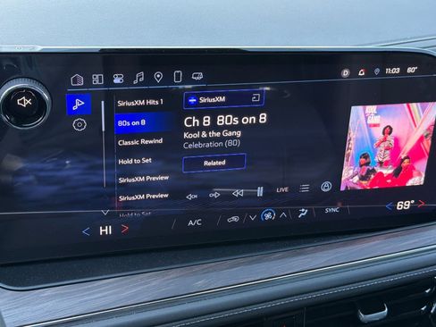 Used 2025 Chevrolet Suburban LS w/ Max Trailering Package image 16