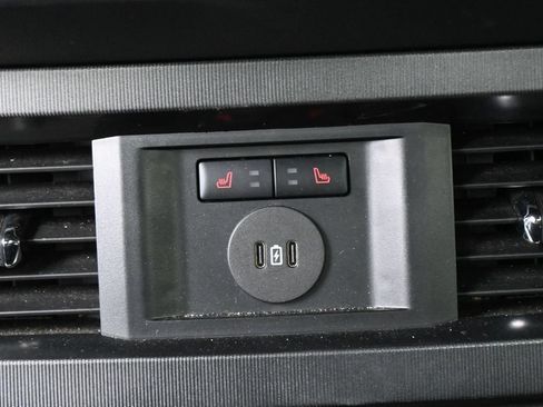 Used 2026 Ford F250 Platinum AWD/4WD image 29