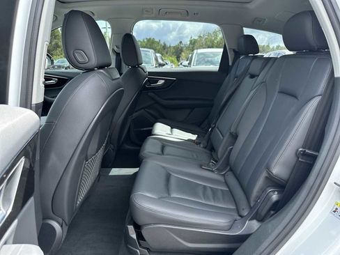Used 2024 Audi Q7 3.0T Premium Plus image 17