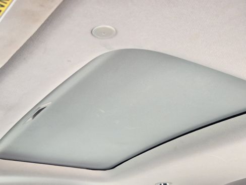 Used 2023 Honda HR-V EX-L image 24