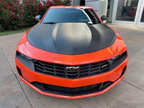 Used 2021 Chevrolet Camaro LT w/ 1LE Track Performance Package image 2