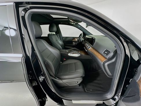 Used 2025 Mercedes-Benz GLE 350 4MATIC image 32