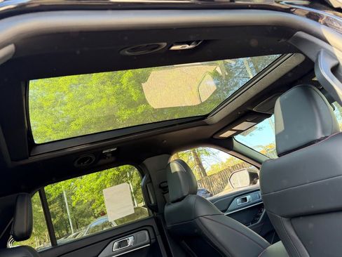 New 2026 Ford Explorer ST-Line AWD/4WD image 8