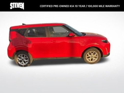 Used 2023 Kia Soul LX w/ LX Technology Package image 9