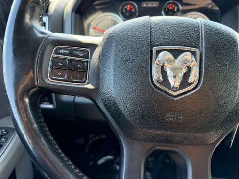 Used 2018 RAM 1500 Big Horn AWD/4WD image 38