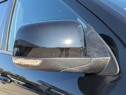 Used 2023 Dodge Durango GT image 11