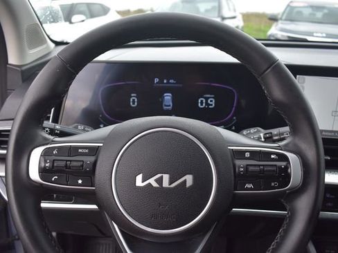 Certified 2023 Kia Sportage EX FWD image 32