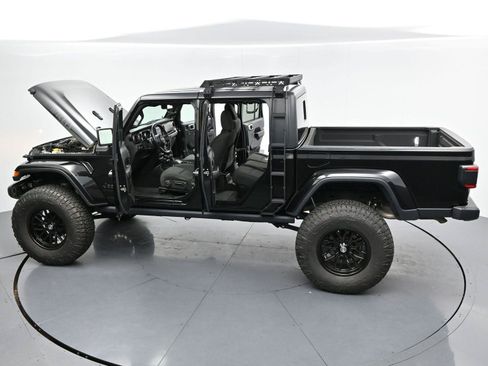 Used 2021 Jeep Gladiator Sport AWD/4WD image 38