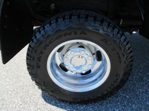 Used 2019 Ford F350 Lariat w/ Lariat Ultimate Package image 9