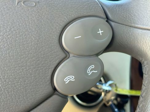 Used 2004 Mercedes-Benz CLK 320 Cabriolet 3.2L image 19