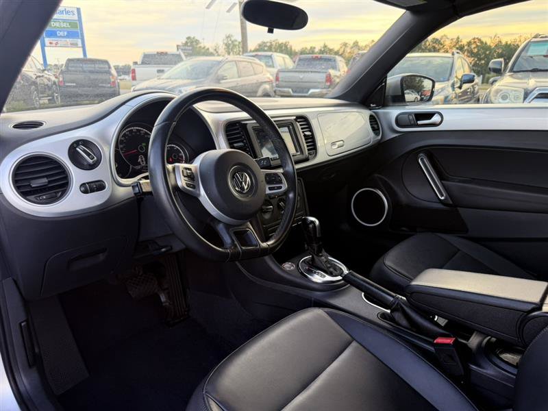 Used 2013 Volkswagen Beetle 2.5 FWD image 19