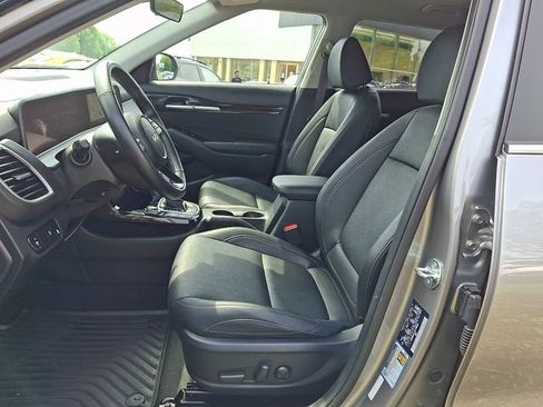 Certified 2025 Kia Seltos EX FWD image 13