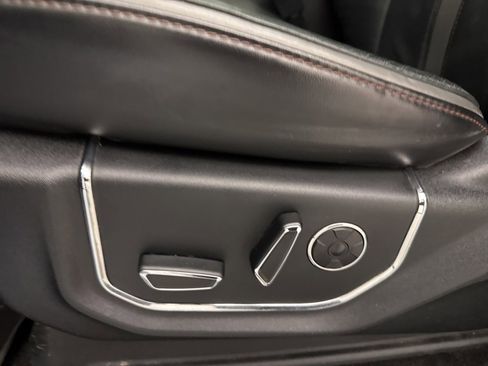 Used 2018 Ford F150 Platinum w/ Equipment Group 701A Luxury image 25