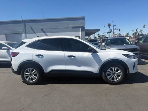 Used 2023 Ford Escape FWD image 4