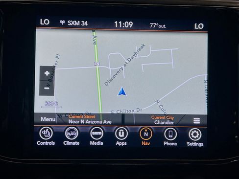 Used 2020 Jeep Grand Cherokee Altitude AWD/4WD image 9