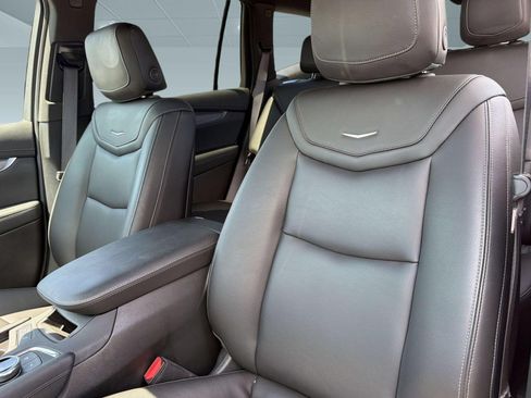 Used 2024 Cadillac XT6 Luxury w/ LPO, Floor Liner Package FWD image 26