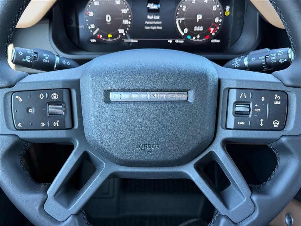 New 2026 Land Rover Defender 110 X-Dynamic SE AWD/4WD image 16