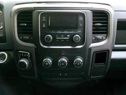 Used 2019 RAM 1500 Tradesman w/ Chrome Appearance Group RWD image 19