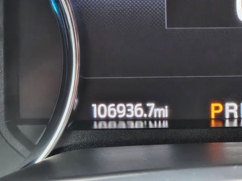 Used 2022 Ford F250 Platinum w/ FX4 Off-Road Package AWD/4WD image 9