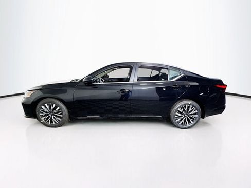 New 2026 Nissan Altima 2.5 SV FWD image 7