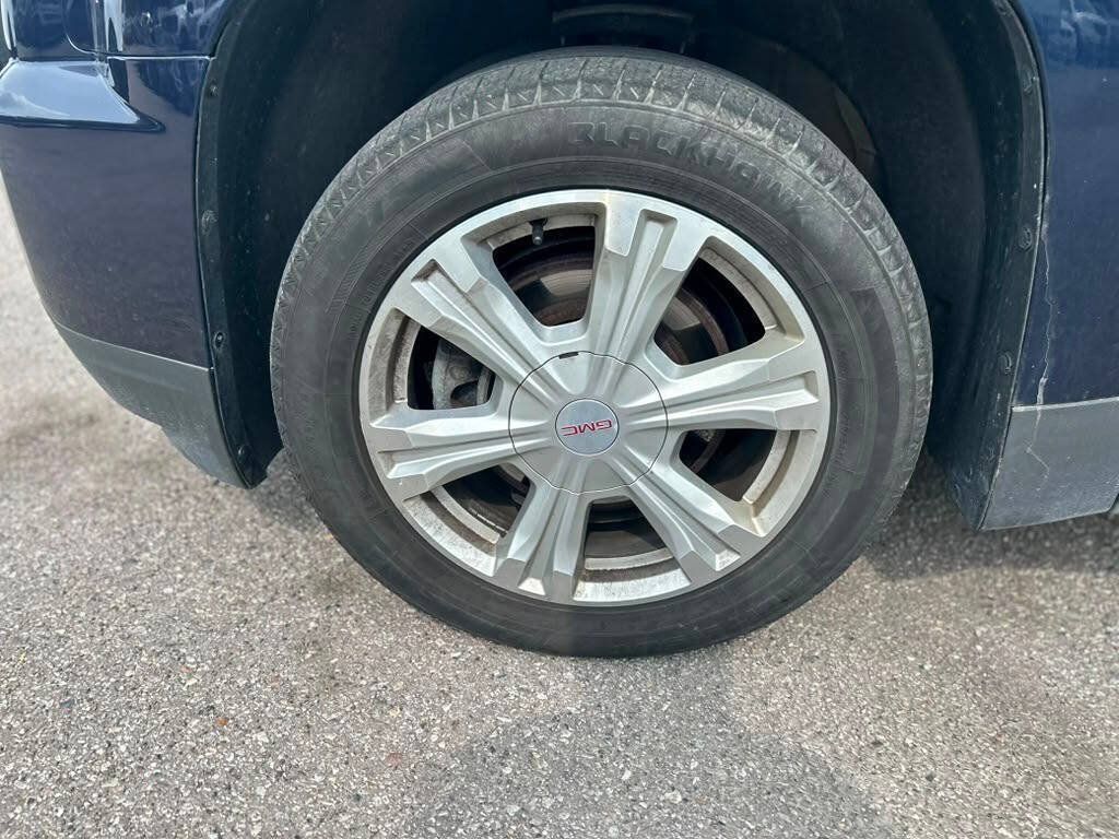 Used 2017 GMC Terrain SLT w/ Open Road Package AWD/4WD image 9