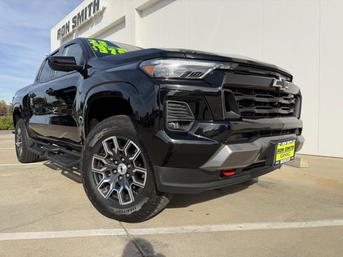 Used 2023 Chevrolet Colorado Z71 w/ Z71 Convenience Package 2 image 5