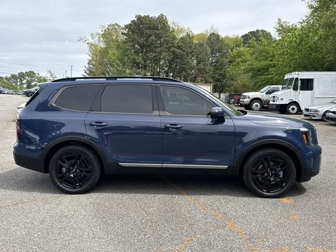 Used 2023 Kia Telluride EX X-Line image 8
