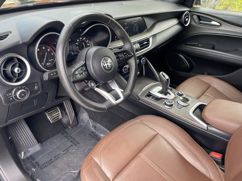 Used 2022 Alfa Romeo Stelvio Ti AWD/4WD image 12