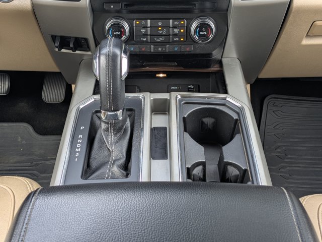 Used 2015 Ford F150 Lariat w/ Equipment Group 502A Luxury AWD/4WD image 19