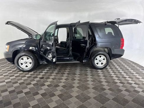 Used 2007 Chevrolet Tahoe LT w/ LT Preferred Equipment Group AWD/4WD image 9